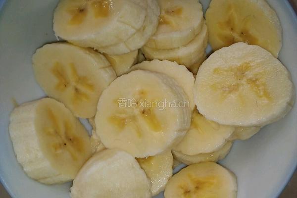 甜酒红糖煮香蕉的做法图解1