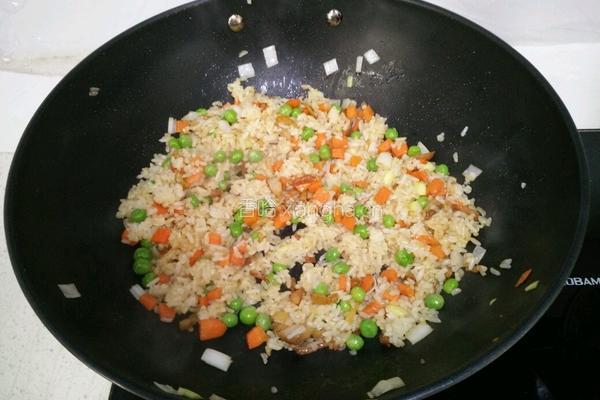 腊味炒饭的做法图解10