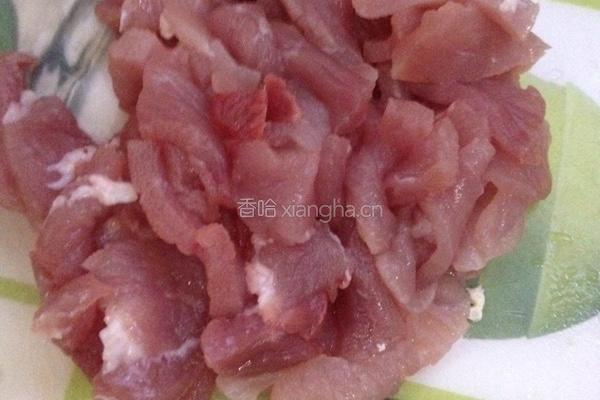 猪肉炒豆腐的做法图解1