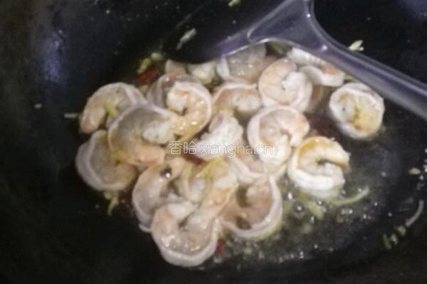 香辣芹菜炒虾仁的做法图解4