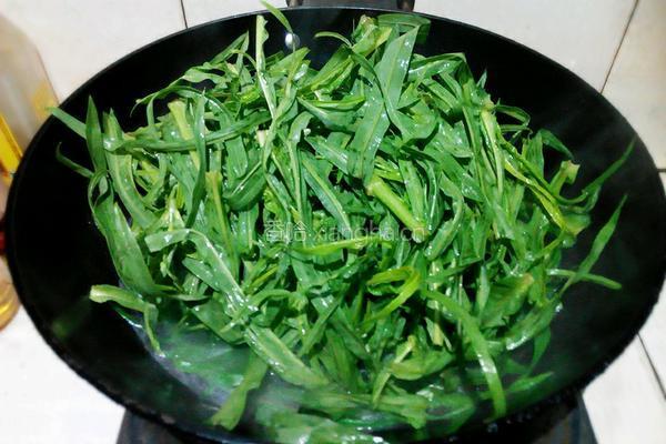 苦麦菜猪肉汤的做法图解7