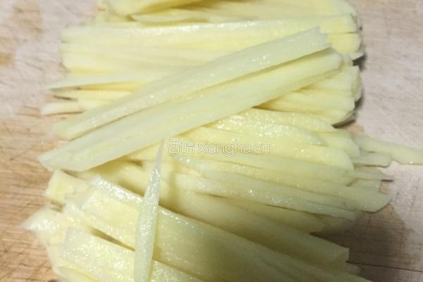 辣椒酱土豆的做法图解2