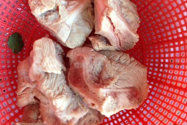 塘虱黑豆汤的做法图解1
