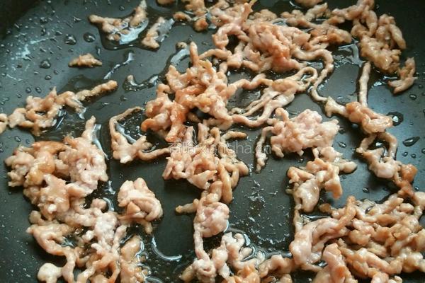 青椒土豆炒肉丝的做法图解6