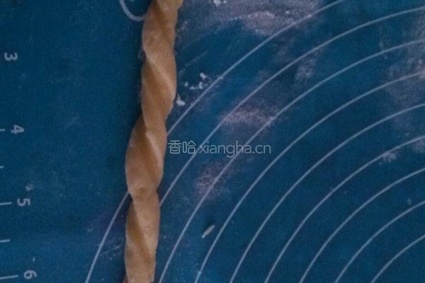 葱香糖霜麻花的做法图解4