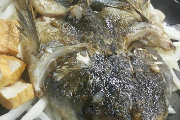 大锅鱼的做法图解2
