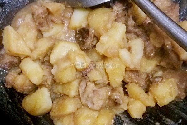 土豆焖排骨的做法图解15