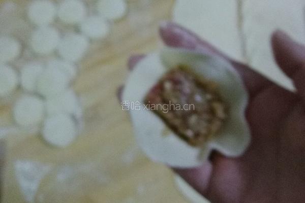 牛肉酸菜馅饺子的做法图解11