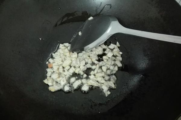 豌豆炒玉米的做法图解2