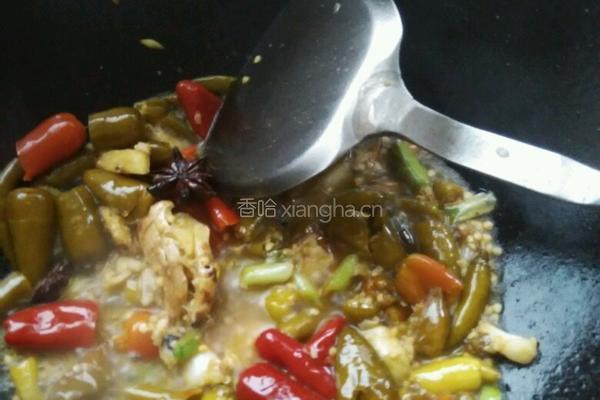 槽辣椒炒鸭子的做法图解4