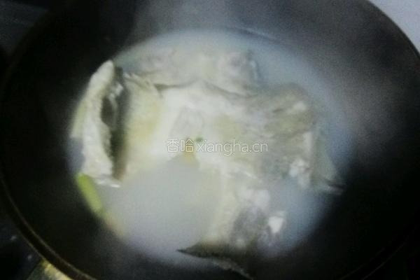 西湖醋鱼的做法图解6