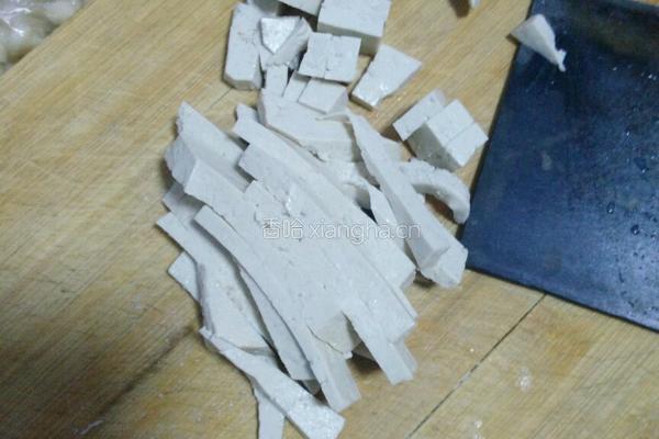 香菇麻食的做法图解1