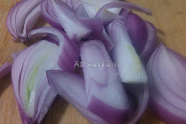 洋葱炒土豆干的做法图解2