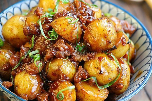 肉沫酱香小土豆的做法图解9
