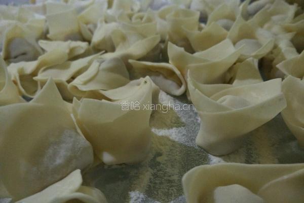 猪肉玉米馄饨的做法图解8