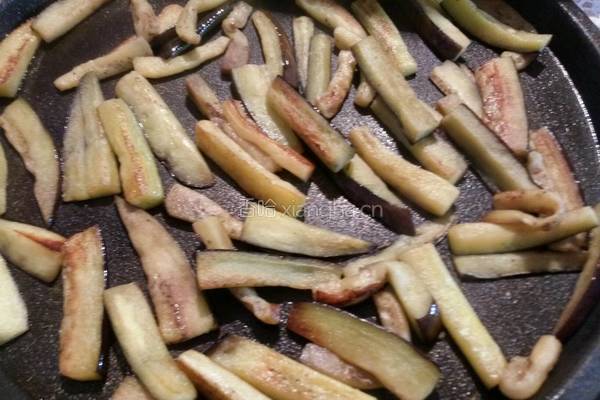 肉沫炒茄条的做法图解3