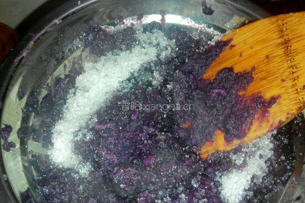 紫薯刺猬馒头的做法图解1