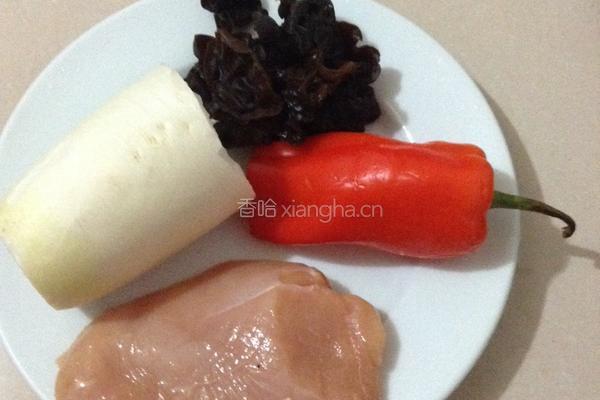 萝卜鸡肉卷的做法图解1