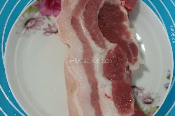 红烧肉炖豆泡的做法图解1