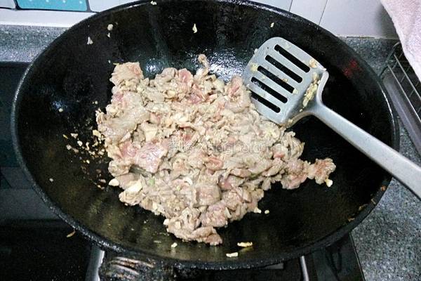 大葱爆牛肉的做法图解4