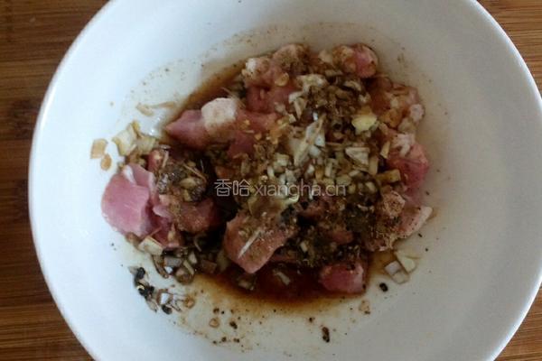炸酥肉的做法图解3