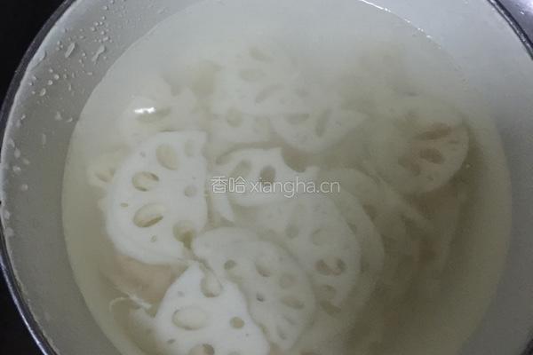 老干妈辣酱炒藕片的做法图解2