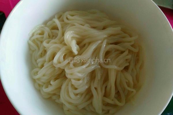 金针菇肉丝面的做法图解2