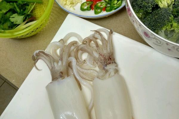 鱿鱼筒的做法图解1
