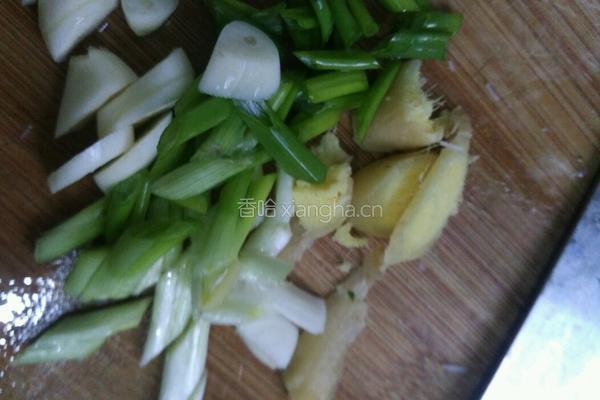 肉丁炒豌豆的做法图解5