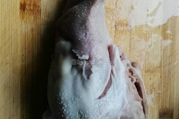 凉拌猪舌的做法图解2