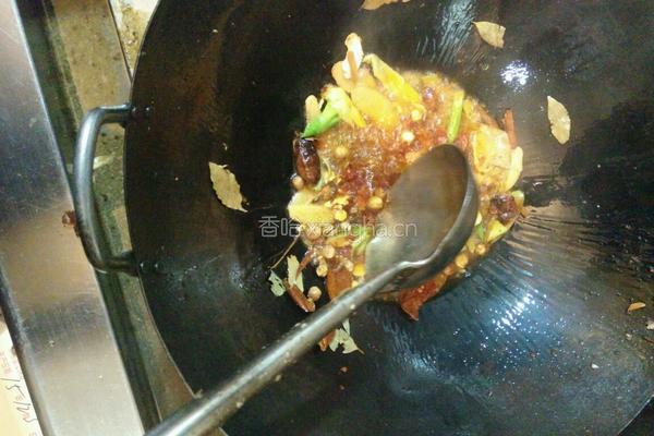 飘香啤酒鸭的做法图解4