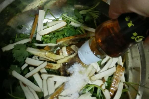 凉拌香菜香干丝的做法图解9