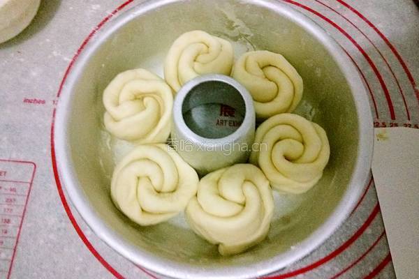 玫瑰花乳酪面包的做法图解16