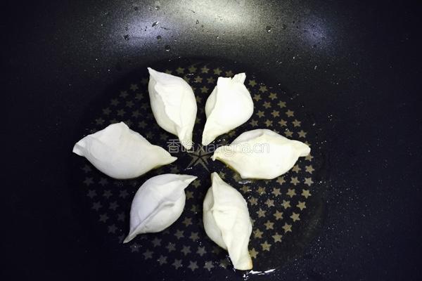 蛋包煎饺的做法图解1