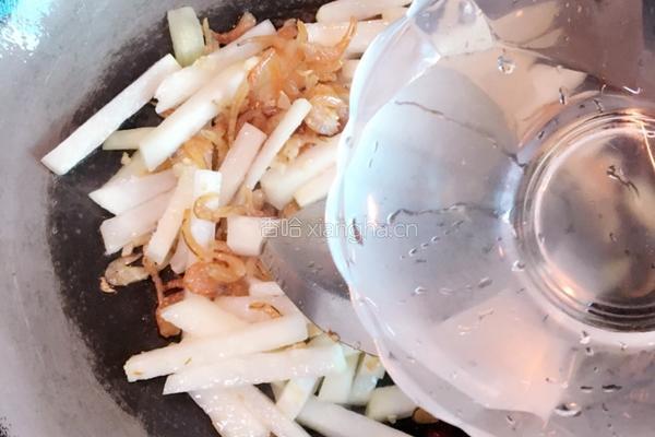 蒜蓉虾米炒芥菜头的做法图解9