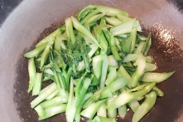清炒白菜心的做法图解4