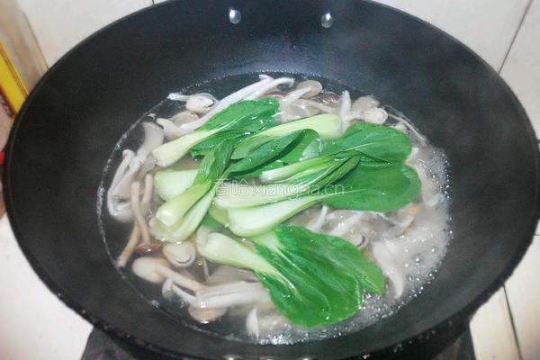 蔬菜杂菌汤的做法图解8