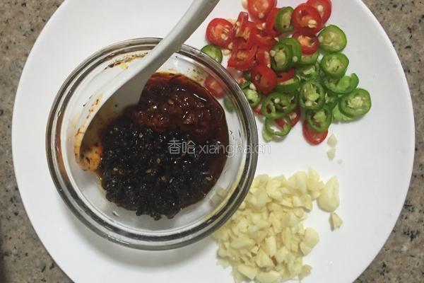 豆豉炒藕片的做法图解2