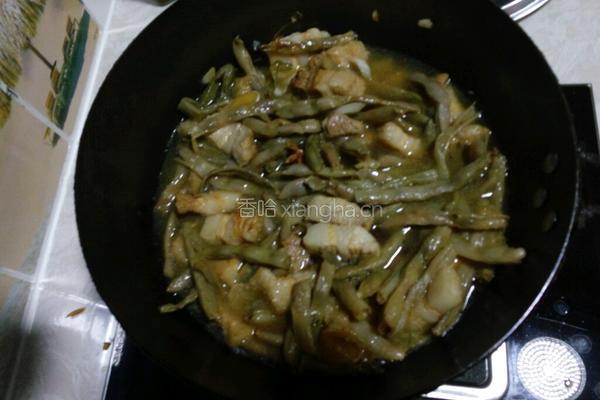五花肉炖干豆角的做法图解10
