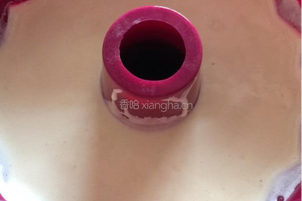 中空戚风蛋糕的做法图解7