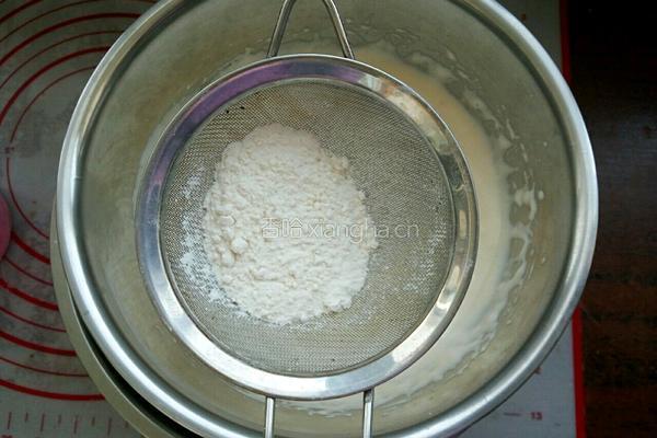 圣诞草莓迷你蛋糕的做法图解5