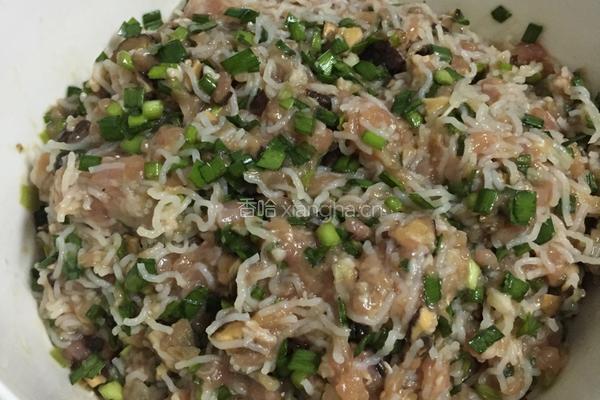 粉丝香菇肉卷的做法图解2