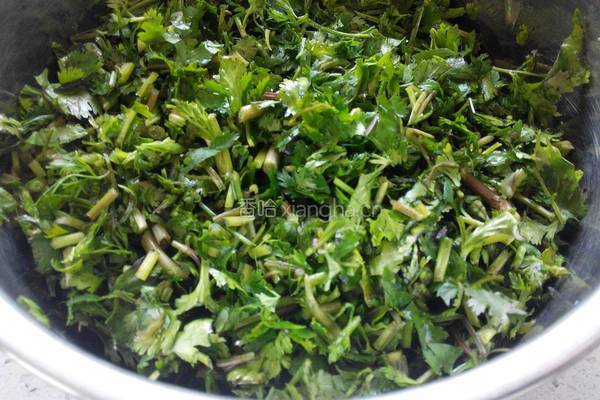 香菜鹅蛋饼(冬至偏方)的做法图解1