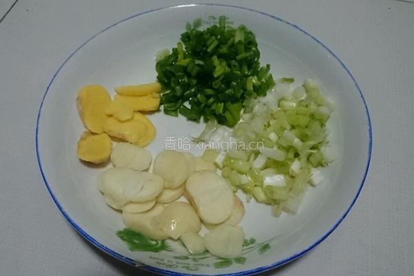 蘑菇青菜的做法图解5