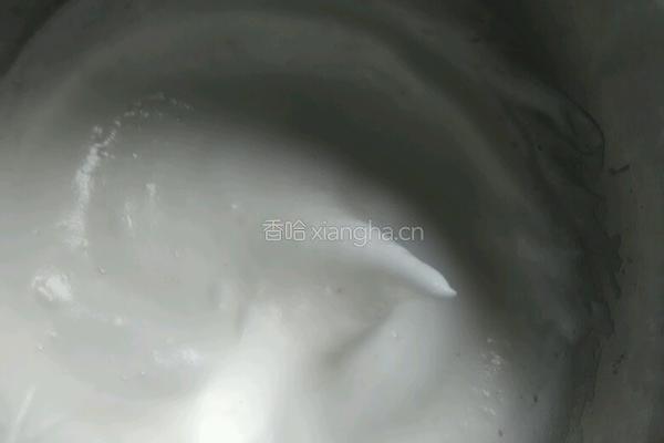 芝麻粉戚风蛋糕的做法图解3