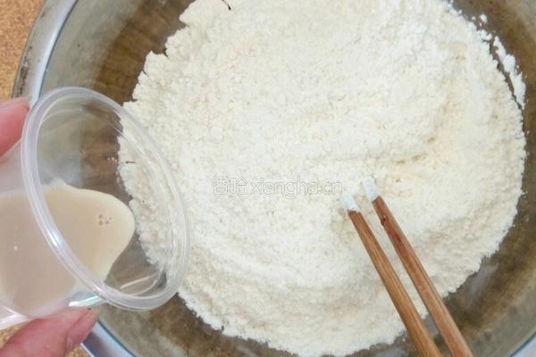 奶香苏打饼干的做法图解3