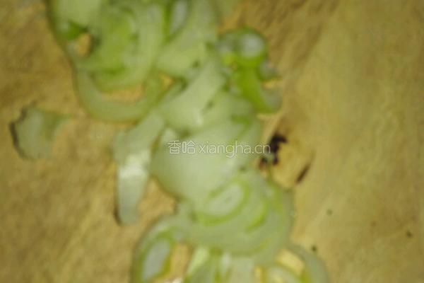 韭菜炒土豆丝千叶豆腐小肠的做法图解3