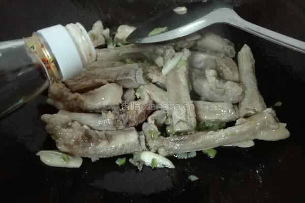 豆鼓焖排骨的做法图解6