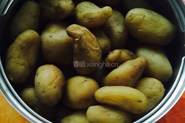德式土豆沙拉的做法图解1