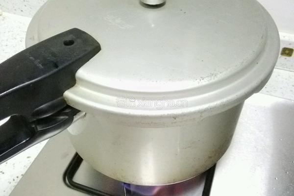 牛肉烧萝卜的做法图解3